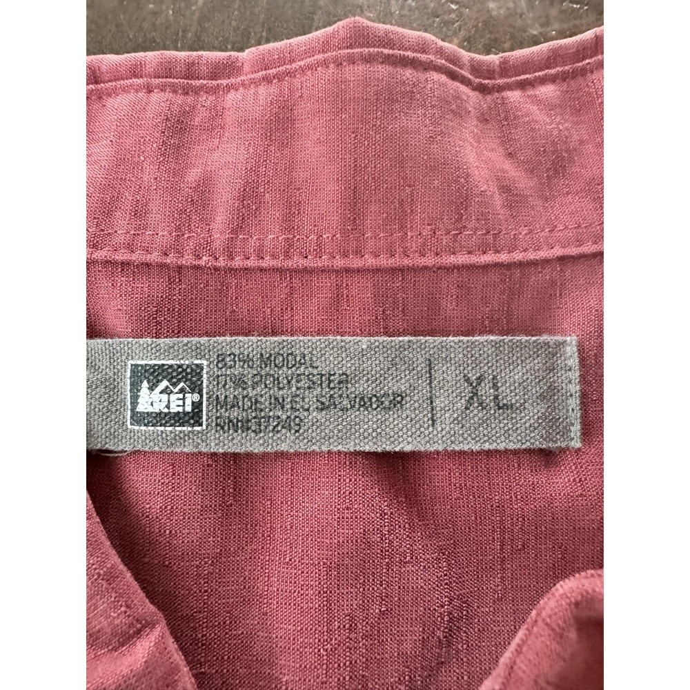 REI Shirt Mens XL Red Short Sleeve Modal Blend Button-Up Outdoor Casual - Picture 3 of 7